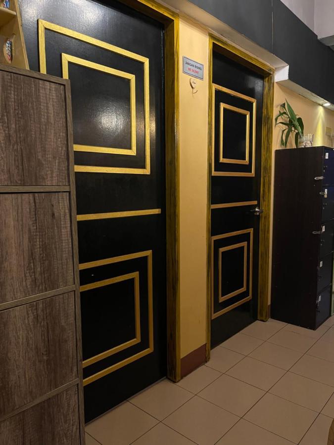 Escape Backpackers Kk Hostel Kota Kinabalu Bagian luar foto