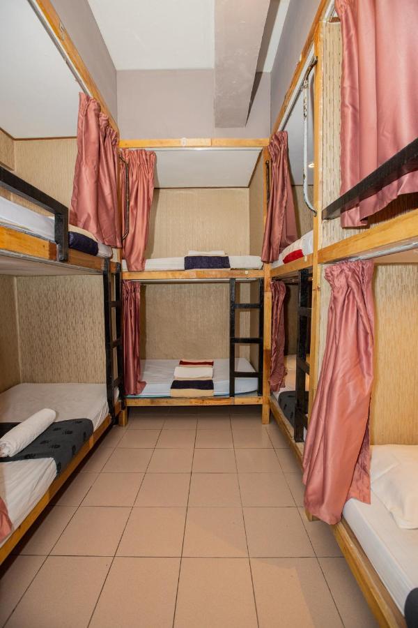 Escape Backpackers Kk Hostel Kota Kinabalu Bagian luar foto