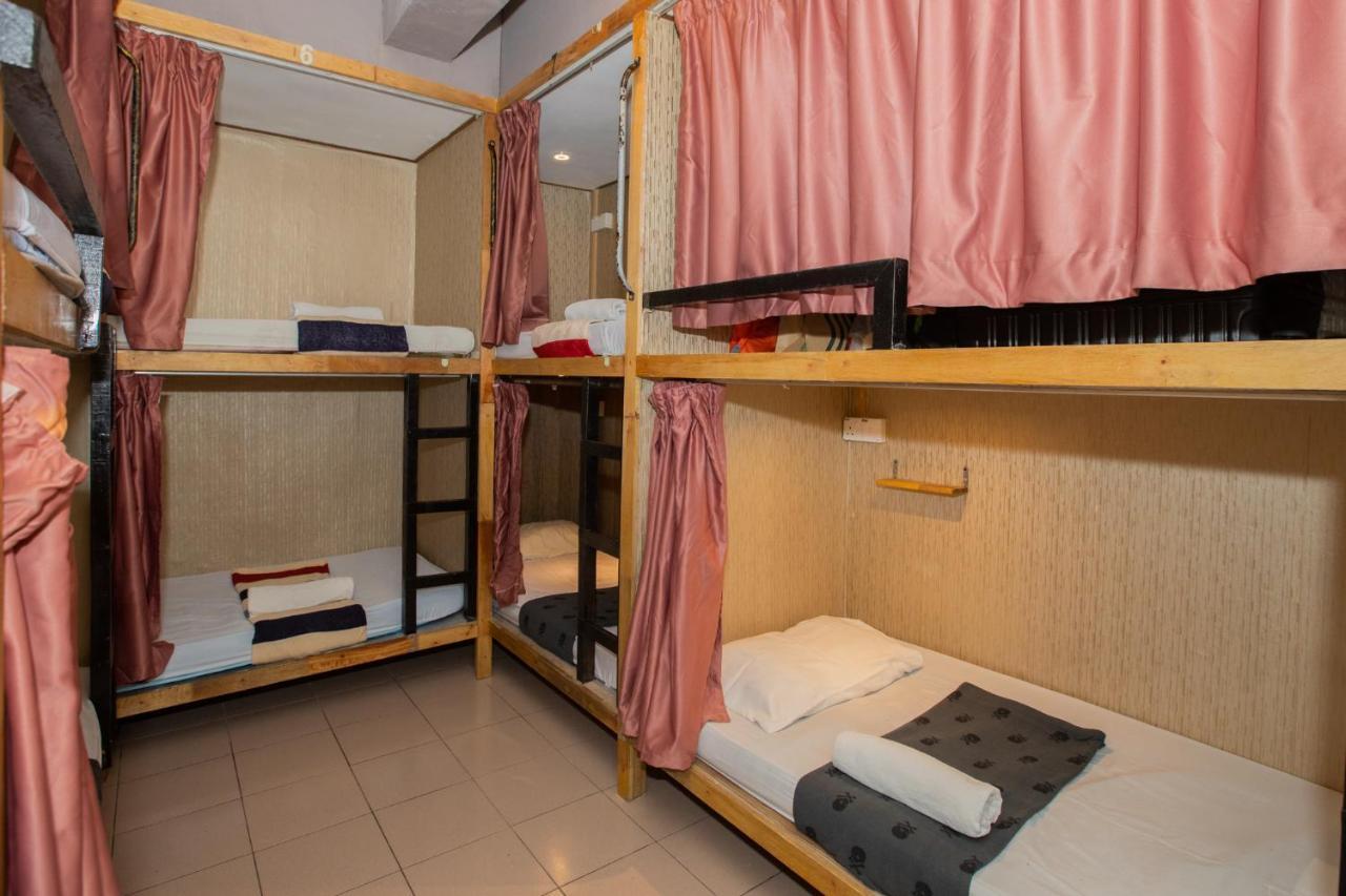 Escape Backpackers Kk Hostel Kota Kinabalu Bagian luar foto