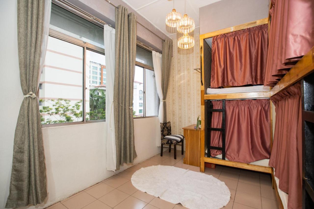 Escape Backpackers Kk Hostel Kota Kinabalu Bagian luar foto