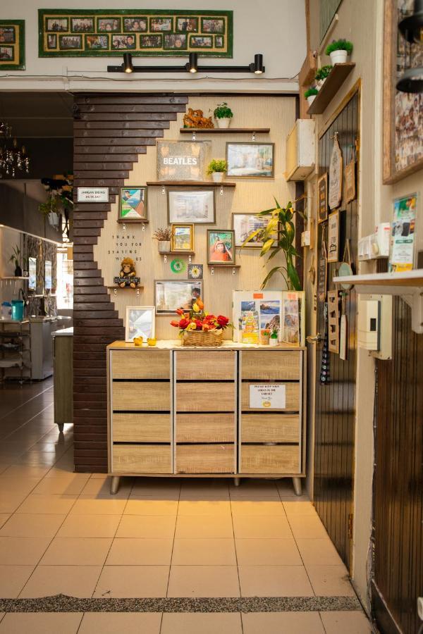 Escape Backpackers Kk Hostel Kota Kinabalu Bagian luar foto