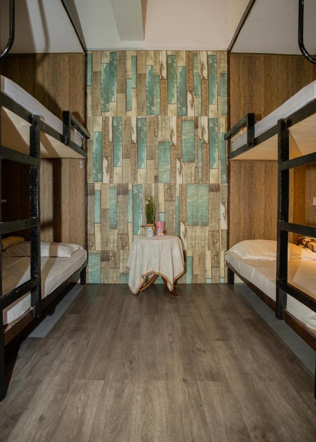 Escape Backpackers Kk Hostel Kota Kinabalu Bagian luar foto