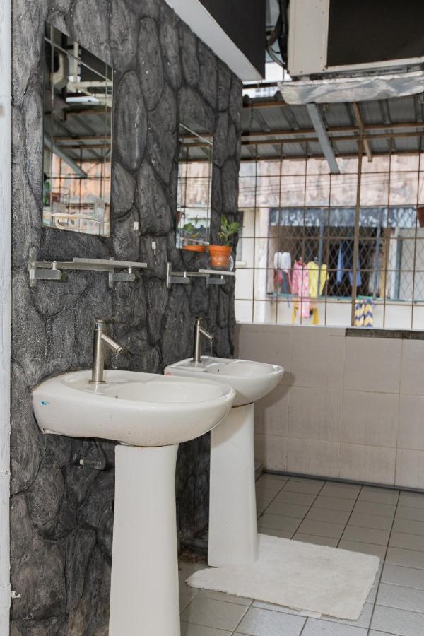 Escape Backpackers Kk Hostel Kota Kinabalu Bagian luar foto