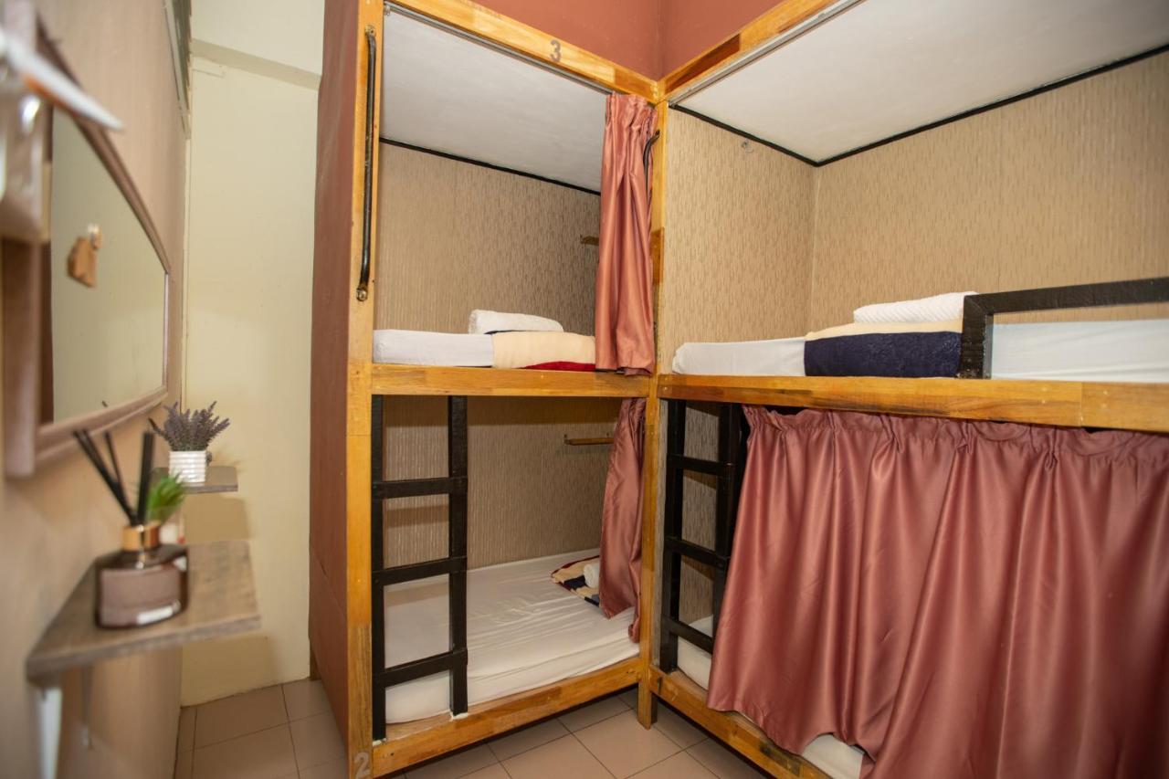 Escape Backpackers Kk Hostel Kota Kinabalu Bagian luar foto