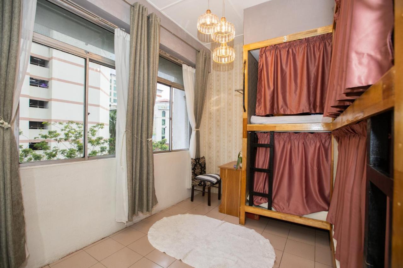 Escape Backpackers Kk Hostel Kota Kinabalu Bagian luar foto